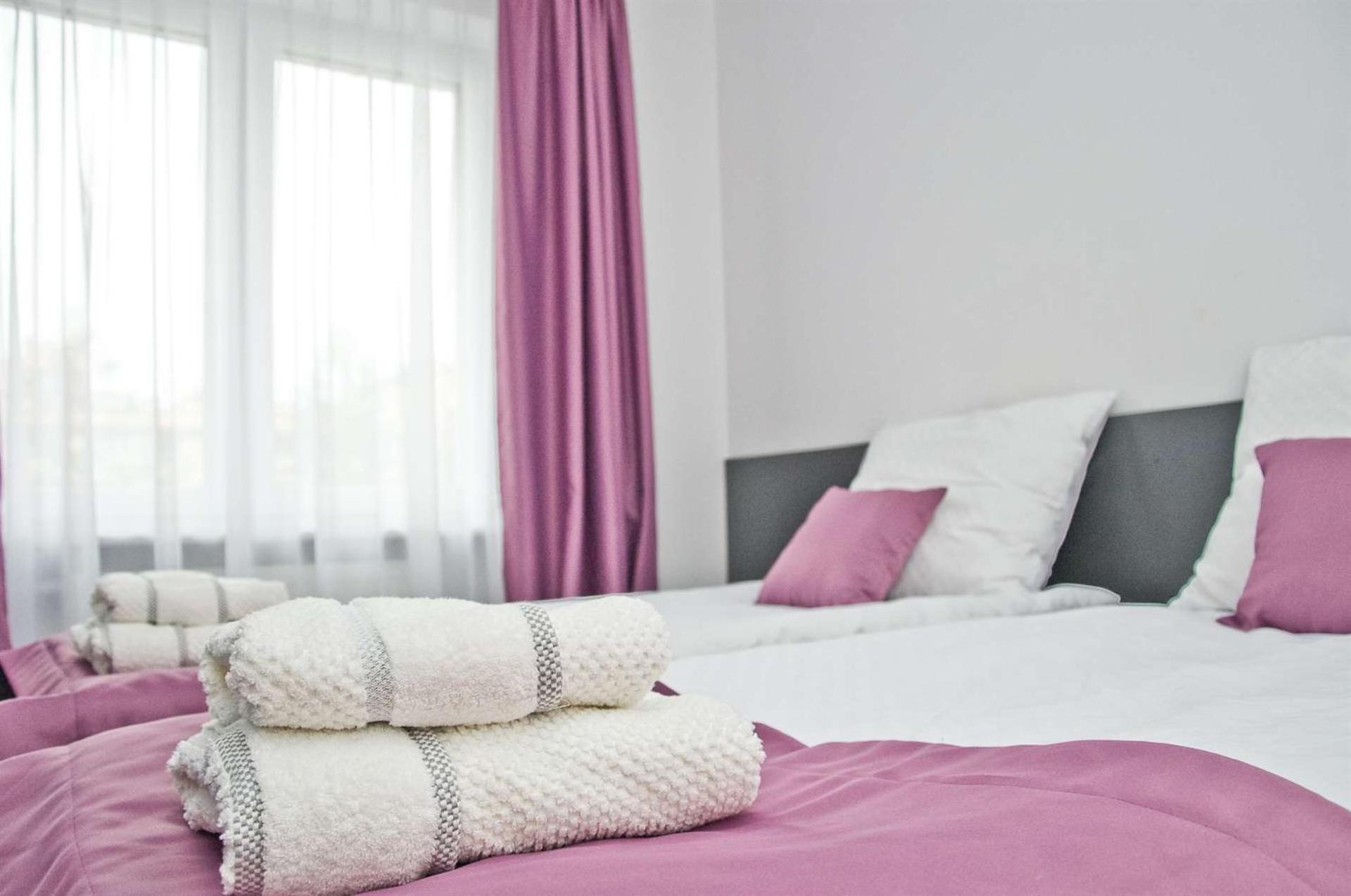 Park Apartamenty ชานูฟ ภายนอก รูปภาพ