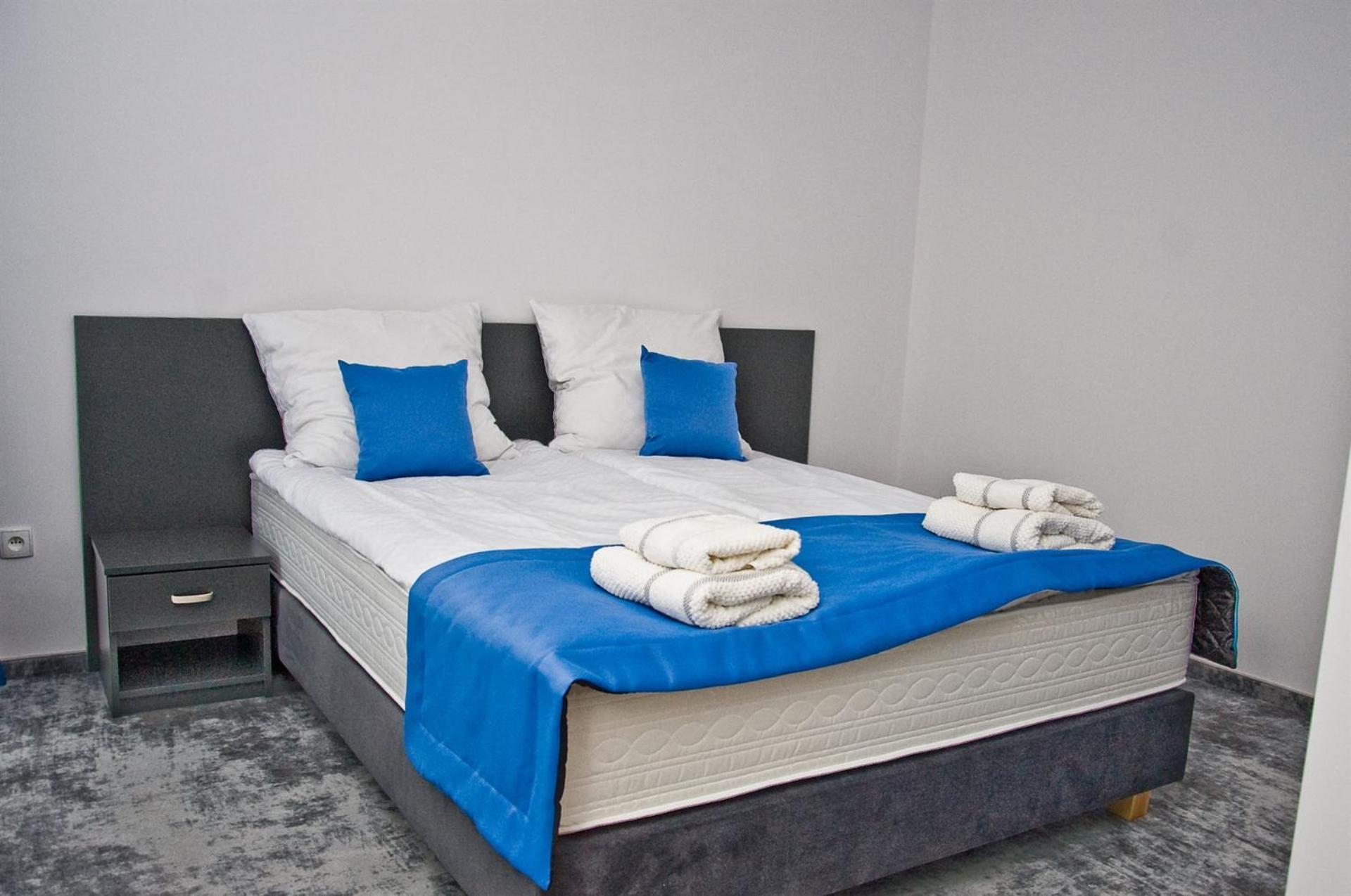 Park Apartamenty ชานูฟ ภายนอก รูปภาพ